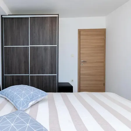 Zeljko Apartament *
